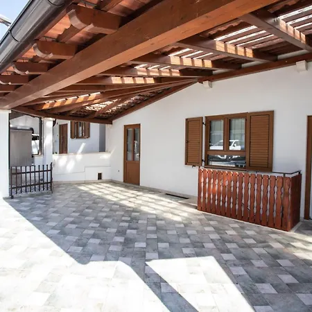 Apartment Vrenjak 2 *