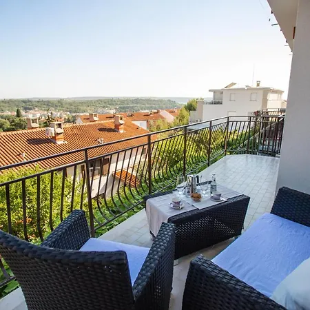 Apartment Vrenjak 2 *