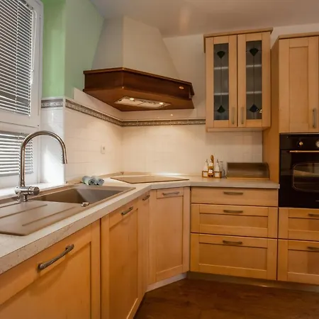 Apartment Vrenjak 2 *