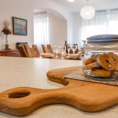 Vrenjak 2 * Portoroz