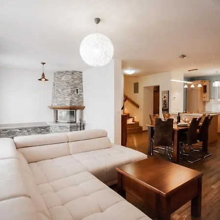 Apartment Vrenjak 2 *